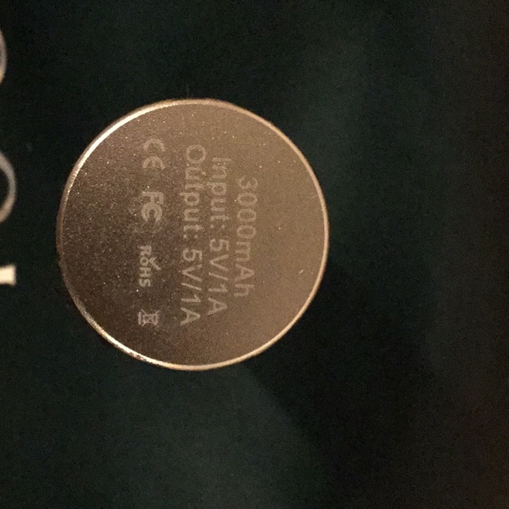 💙🌹🌸Brand New Gucci Smartphone Charger💙🌸🌹 - Picture 5 of 6